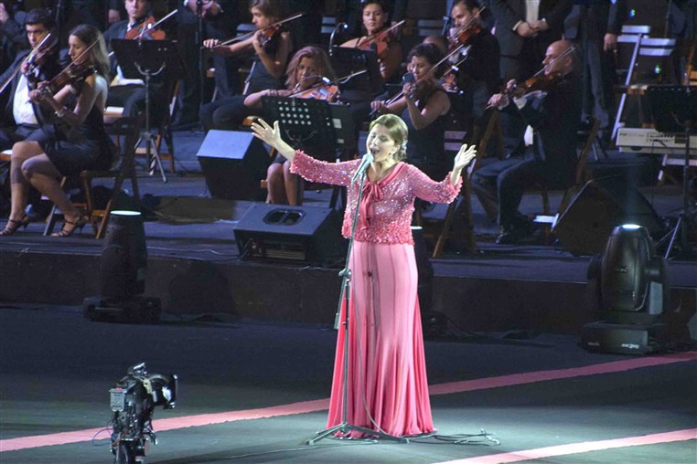 Majida el Roumi @ Batroun